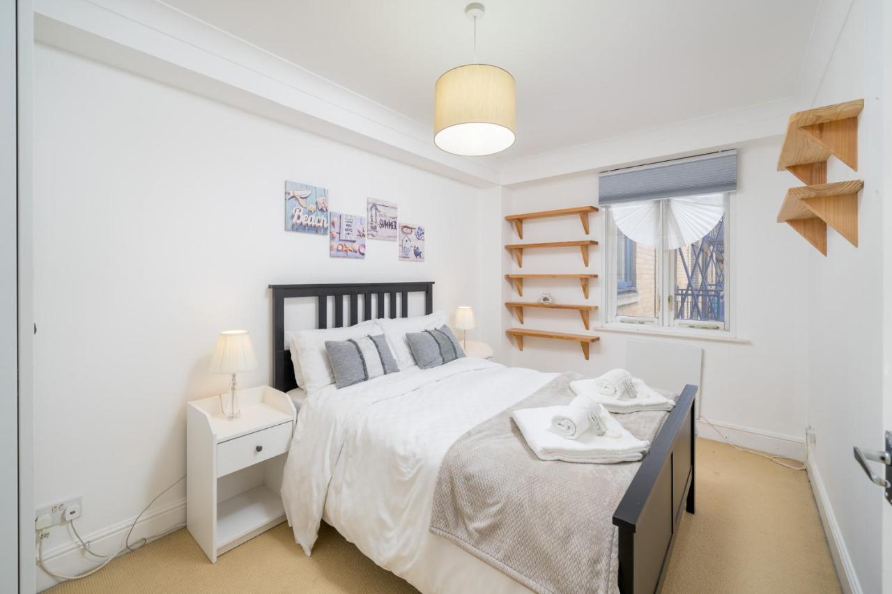 Crossharbour Canary Wharf 2 Bed Duplex Apartment London Eksteriør bilde